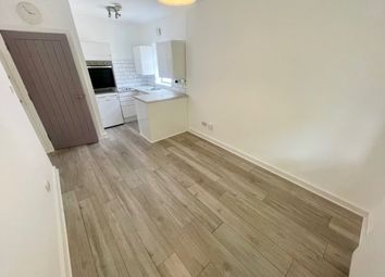 Thumbnail 1 bed flat to rent in Clarendon Road, Luton