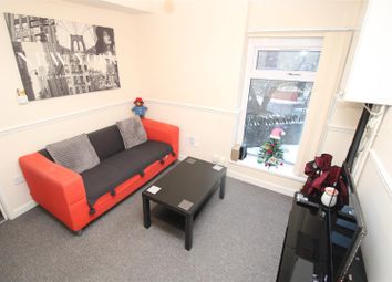 Pontypridd - 3 bed flat to rent