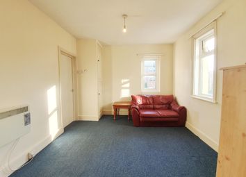 Thumbnail 1 bed flat to rent in Totnes Road, Paignton