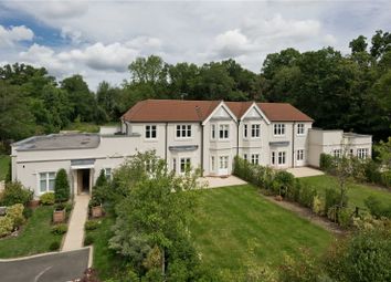 Thumbnail Flat to rent in Sunningdale Villas, London Road, Ascot, Berkshire