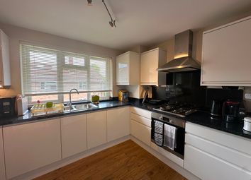 Thumbnail 3 bed flat to rent in Flat, Sandgate House, Queens Walk, London