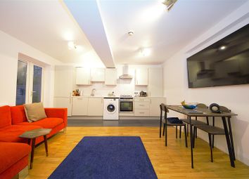 Thumbnail 3 bed flat to rent in Fortis Green, London