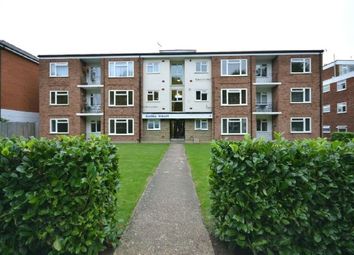 2 Bedrooms Flat to rent in Bailey Court, 29 Castle Avenue, Highams Park E4