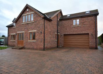 4 Bedrooms Detached house for sale in Castle Gate Lodge, Castle Gate, Patrick Green, Ouzlewell Green, Leeds LS26