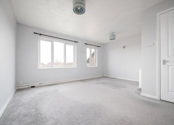 Thumbnail Flat to rent in Cotswold Way, Worcester Park, Surrey