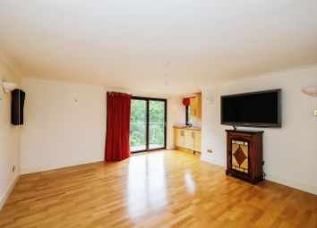 Thumbnail Detached house for sale in Treeside Way, Waterlooville, Hampshire