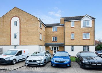 Thumbnail 2 bedroom flat for sale in Redford Close, Feltham