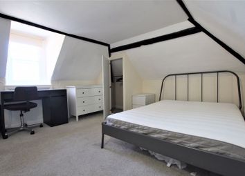 Thumbnail Room to rent in St. Marys Square, Gloucester