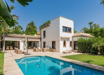 Thumbnail 5 bed villa for sale in Marbella, Málaga, Andalusia, Spain