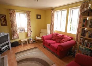 1 Bedrooms Flat to rent in Aldine Court, Caxton Road, Shepherds Bush W12