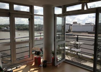 2 Bedrooms Flat to rent in Langbourne Place, Isle Of Dogs, Docklands, London E14