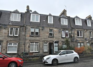 Thumbnail Flat to rent in 49d Victoria Terrace, Dunfermline, Fife