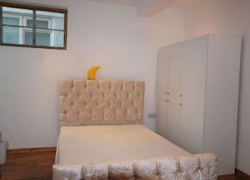 Thumbnail Flat to rent in Two Bedroom Flat, Norbury Crescent, London