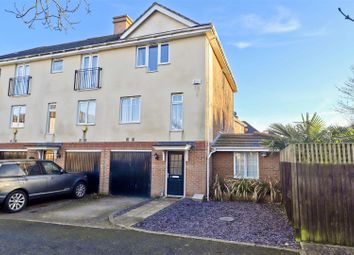 Thumbnail 4 bed town house to rent in Flowers Avenue, Ruislip