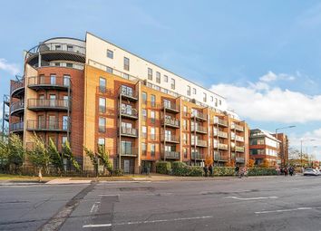 Thumbnail 2 bed flat for sale in Slough, Berkshire