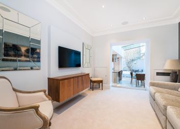 Thumbnail Terraced house to rent in Cadogan Street, Chelsea, London