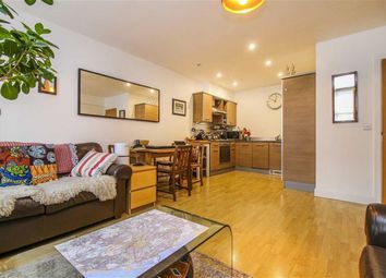 2 Bedrooms Flat to rent in Tay Court, 44 Decima Street, London SE1