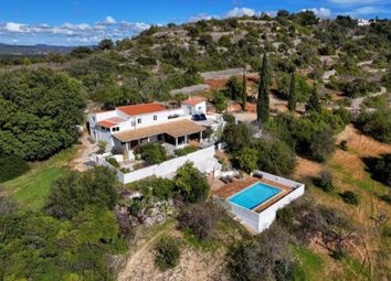 Thumbnail 3 bed villa for sale in Portugal, Algarve, Loule