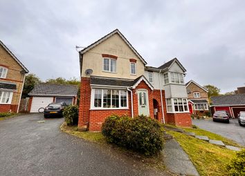 Thumbnail Semi-detached house for sale in Beech Avenue, Halstead