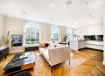 Thumbnail Flat for sale in Myddelton Square, London