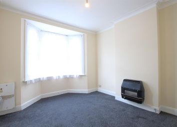 Thumbnail Maisonette to rent in Martindale Road, Hounslow