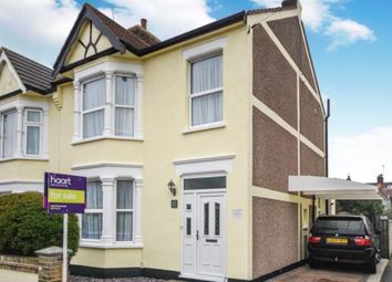 3 Bedrooms End terrace house for sale in Gainsborough Drive, Westcliff-On-Sea SS0