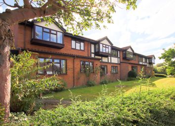 Thumbnail Flat for sale in Forge Close, Hayes, Bromley