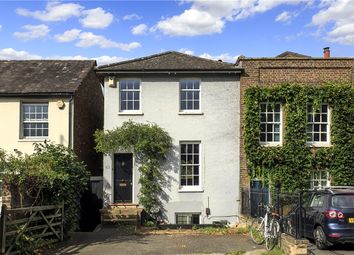 3 Bedrooms Detached house to rent in Petersham Road, Richmond TW10