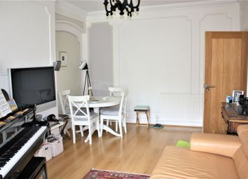 2 Bedrooms Flat to rent in Green Lane, Hendon NW4