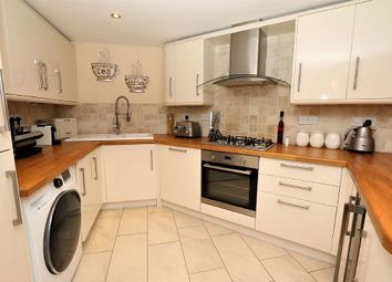 2 Bedroom Detached house for sale