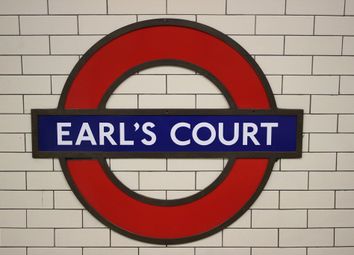 Thumbnail Terraced house for sale in Earl's Court, West London