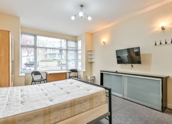 Thumbnail 3 bed flat to rent in Caledonian Road, Holloway, London