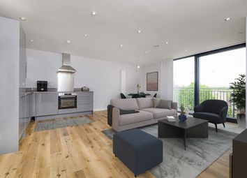 Thumbnail Flat for sale in Admiral Court, Croydon, Surrey