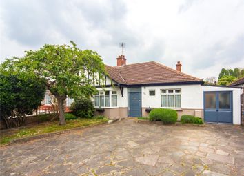 3 Bedrooms Semi-detached bungalow for sale in Tudor Close, London NW9