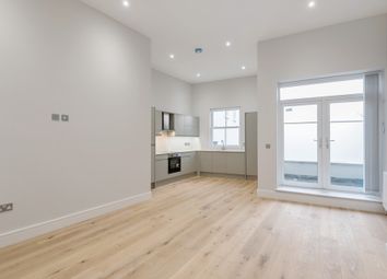 2 Bedrooms Flat to rent in Torriano Avenue, Kentish Town NW5