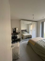Thumbnail Room to rent in Moorhen Drive, London