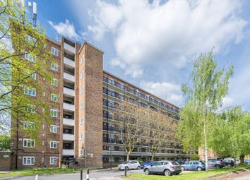 Thumbnail Flat to rent in Redlands Way, Brixton Hill, London