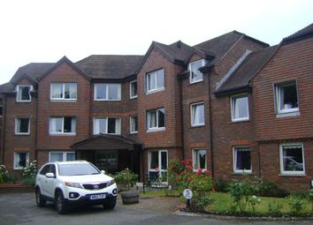 Thumbnail Flat to rent in Tanners Lane, Haslemere
