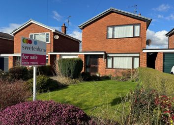 Thumbnail Link-detached house for sale in Latham Avenue, Helsby, Frodsham