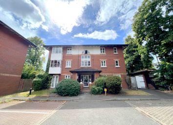 Thumbnail Flat for sale in Beechwood Grove, Acton