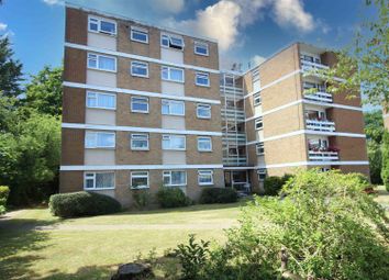 Thumbnail 2 bed flat to rent in Shirley Road, Wallington