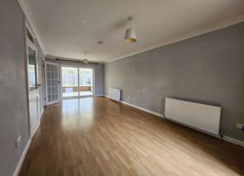 Worthing - Semi-detached house to rent          ...