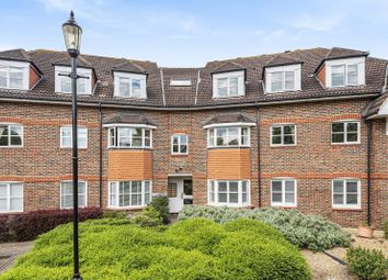 Thumbnail 2 bed flat to rent in Hayward Road, Thames Ditton, Surrey