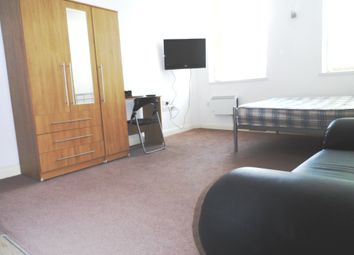 Thumbnail Studio to rent in Butt Close Lane, Churchgate, Leicester