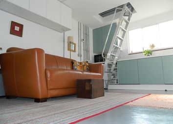 1 Bedroom Detached house for rent