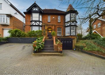 Thumbnail Detached house for sale in Amersham Hill, High Wycombe, Buckinghamshire