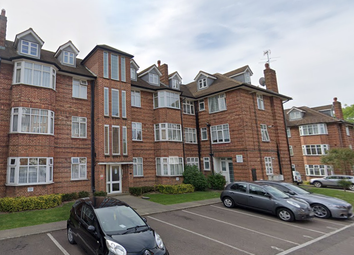 Thumbnail 2 bed flat for sale in Oakleigh Road North, London