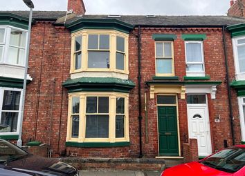 Thumbnail 2 bed flat to rent in Clifton Road, Darlington