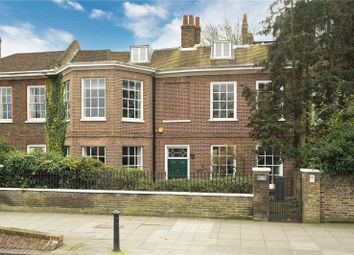 Thumbnail Terraced house to rent in Hampton Court Road, East Molesey, Surrey