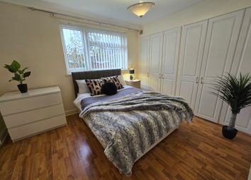 Thumbnail Room to rent in Park Row, Hull